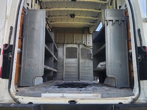 Used 2020 Nissan NV 2500 SV image 13