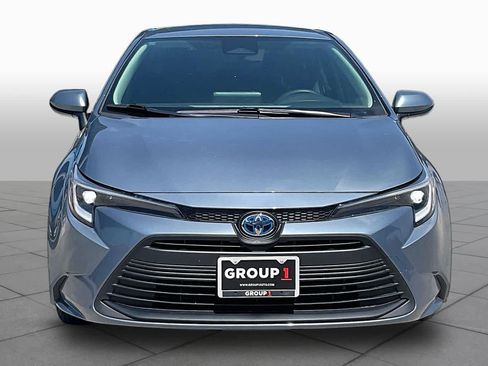 Used 2025 Toyota Corolla LE FWD image 7