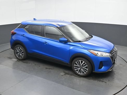 Used 2024 Nissan Kicks SV FWD image 32