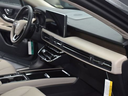 New 2026 Lincoln Corsair Grand Touring image 16