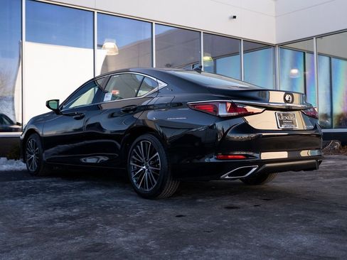 New 2025 Lexus ES 350 w/ Premium Package image 4