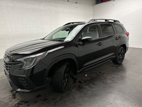 Certified 2025 Subaru Ascent Bronze Edition image 4