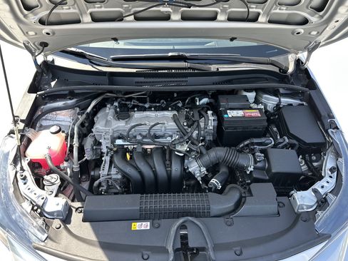 Used 2022 Toyota Corolla LE FWD image 34