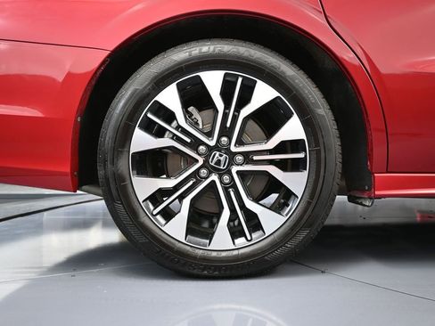 Used 2025 Honda Odyssey Elite image 14