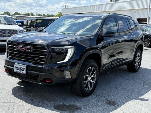 Used 2024 GMC Acadia AT4 w/ Luxury Package AWD/4WD image 5