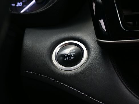 Used 2024 Toyota Highlander LE image 22