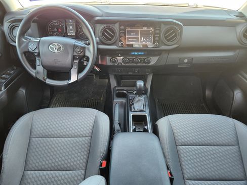 Used 2022 Toyota Tacoma SR image 28
