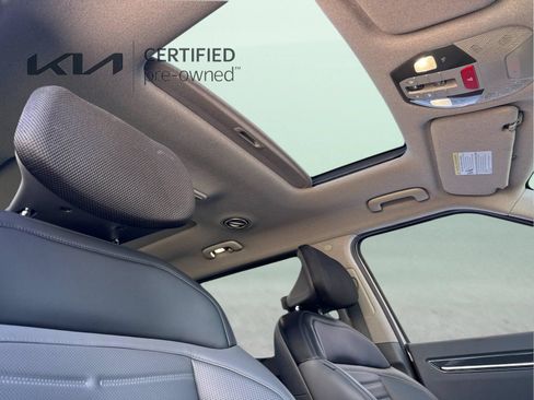 Certified 2024 Kia EV9 Land AWD/4WD image 17