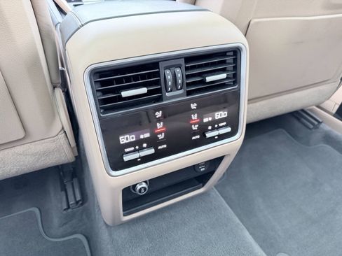 Used 2019 Porsche Cayenne S AWD/4WD image 15