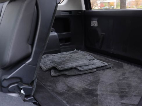 Used 2015 Toyota 4Runner SR5 Premium image 15