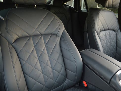 Certified 2025 BMW X6 xDrive40i image 38