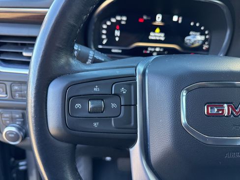 Used 2022 GMC Yukon SLE image 18