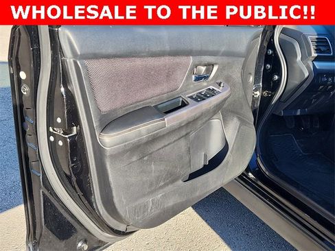 Used 2017 Subaru Crosstrek 2.0i Premium image 11