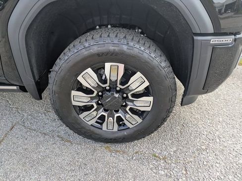 New 2026 GMC Sierra 2500 Denali w/ Denali Reserve Package image 13