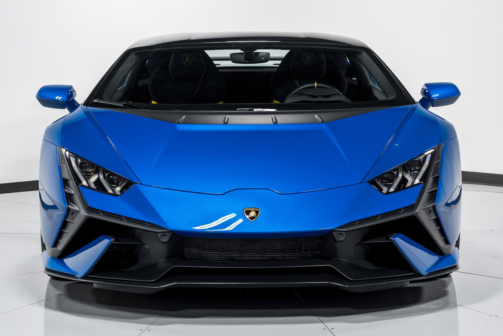 Used 2023 Lamborghini Huracan Tecnica RWD image 8