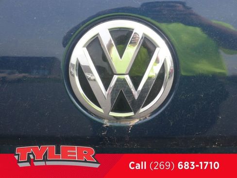 Used 2019 Volkswagen Passat 2.0T Wolfsburg w/ Wheels & Sunroof Package FWD image 15