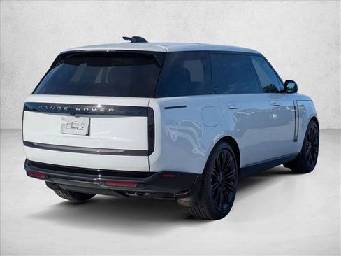 New 2026 Land Rover Range Rover Long Wheelbase SE image 2