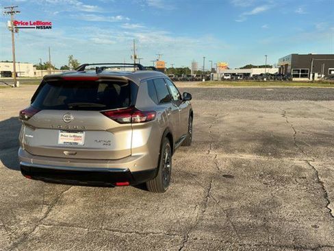New 2026 Nissan Rogue Platinum AWD/4WD image 4