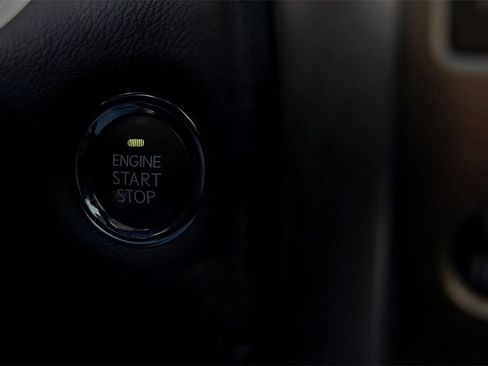 Used 2018 Lexus GX 460 image 40