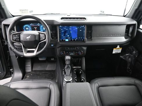 New 2025 Ford Bronco Badlands image 19