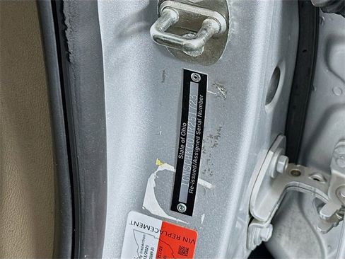 Used 2018 Chevrolet Tahoe LT image 36