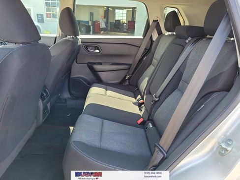 Used 2025 Nissan Rogue SV FWD image 12
