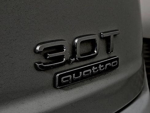 Used 2017 Audi Q7 3.0T Premium Plus w/ Premium Plus Package image 33