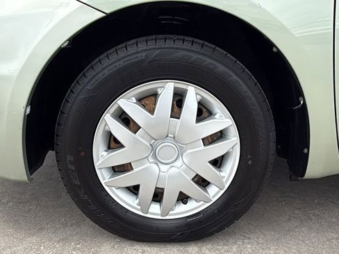 Used 2010 Toyota Sienna LE image 29