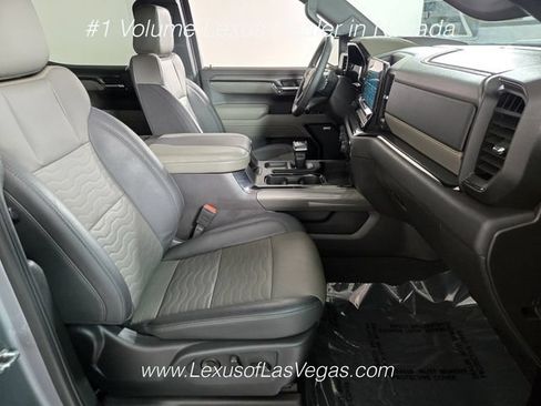 Used 2024 Chevrolet Silverado 1500 ZR2 w/ Technology Package AWD/4WD image 22