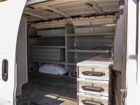 Used 2021 Chevrolet Express 2500 w/ Communications Package RWD image 9