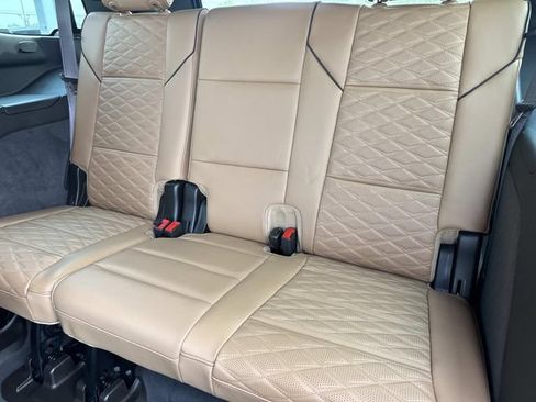 Used 2023 Cadillac Escalade Sport w/ LPO, ONYX Package AWD/4WD image 18
