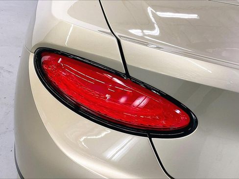 Used 2024 Bentley Continental GT V8 image 30