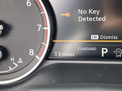Used 2026 Nissan Rogue SV FWD image 11