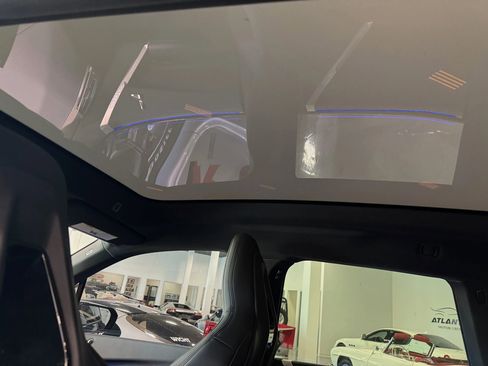 Used 2023 BMW iX xDrive50 w/ Sport Package image 16