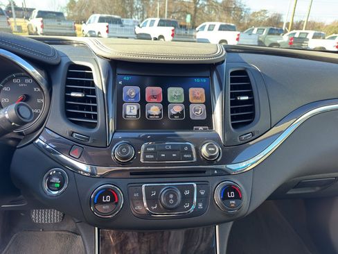 Used 2015 Chevrolet Impala LTZ image 11