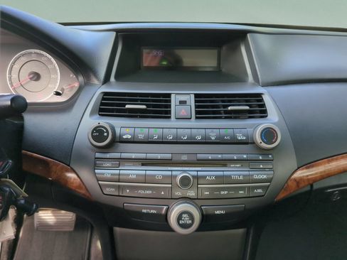 Used 2011 Honda Accord EX image 25