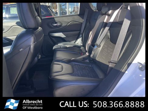 Used 2022 Jeep Cherokee Latitude w/ Sun & Sound Group image 14