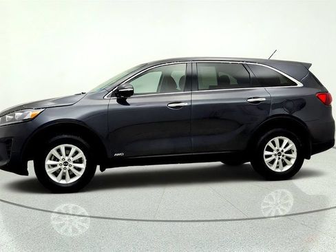 Used 2019 Kia Sorento AWD image 8