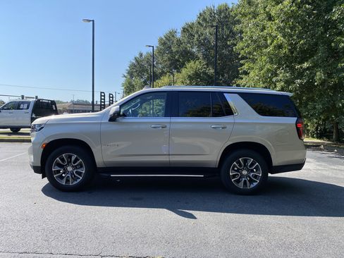 Used 2023 Chevrolet Tahoe LT w/ Luxury Package RWD image 6