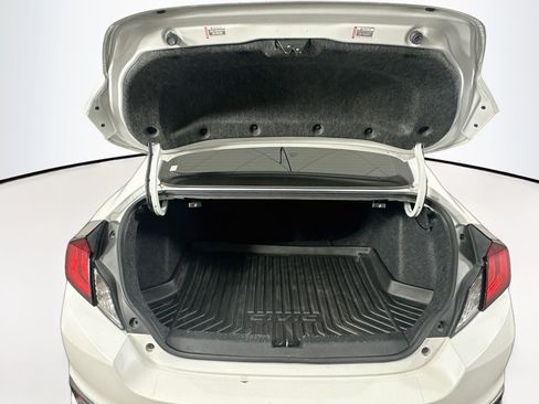 Used 2019 Honda Civic Sport image 24