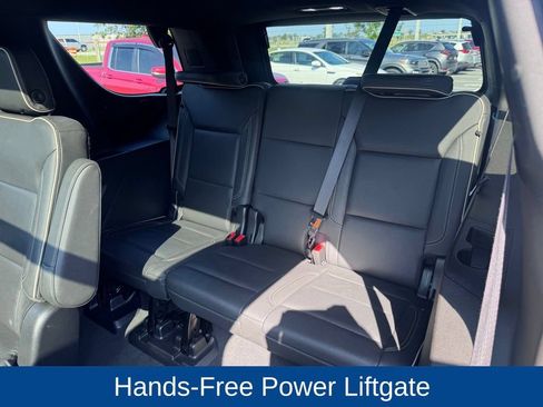 Used 2022 GMC Yukon SLT w/ SLT Premium Package RWD image 18