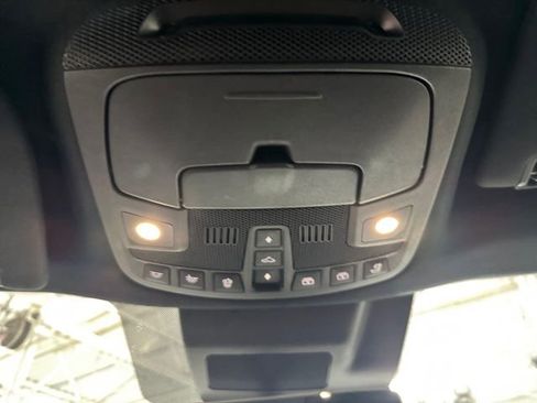 Used 2018 Lincoln Navigator L Reserve w/ Technology Package image 16