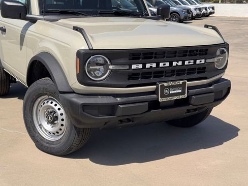 New 2026 Ford Bronco 2-Door AWD/4WD image 3