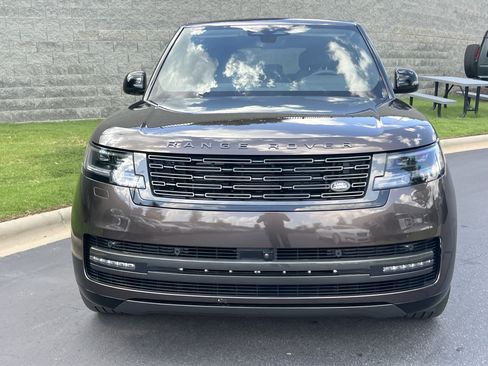 Used 2026 Land Rover Range Rover SE AWD/4WD image 10
