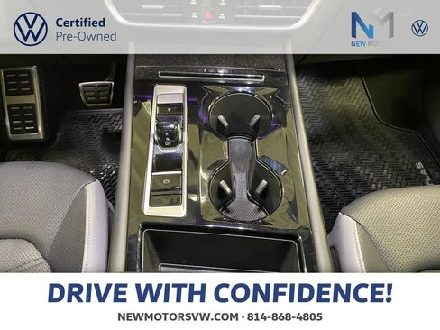 Certified 2024 Volkswagen Atlas Peak Edition SE image 11