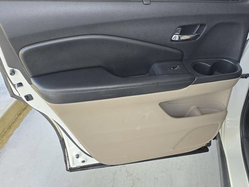 Used 2016 Honda Pilot Touring image 39