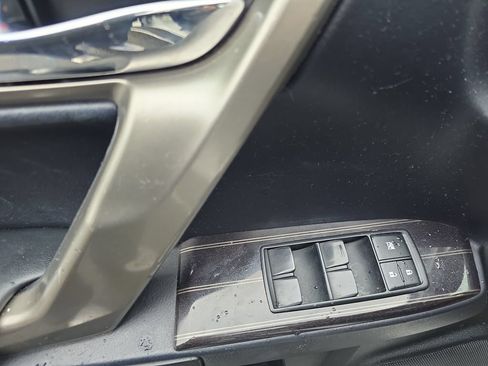 Used 2021 Lexus GX 460 Premium w/ Accessory Package AWD/4WD image 17