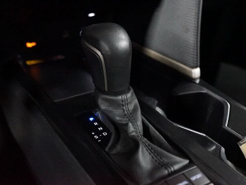 Used 2025 Toyota Camry SE FWD image 21
