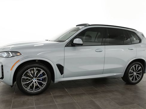 Used 2026 BMW X5 xDrive40i w/ M Sport Package AWD/4WD image 2