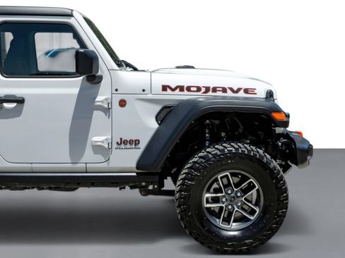 Used 2024 Jeep Gladiator Mojave w/ Convenience Group AWD/4WD image 7